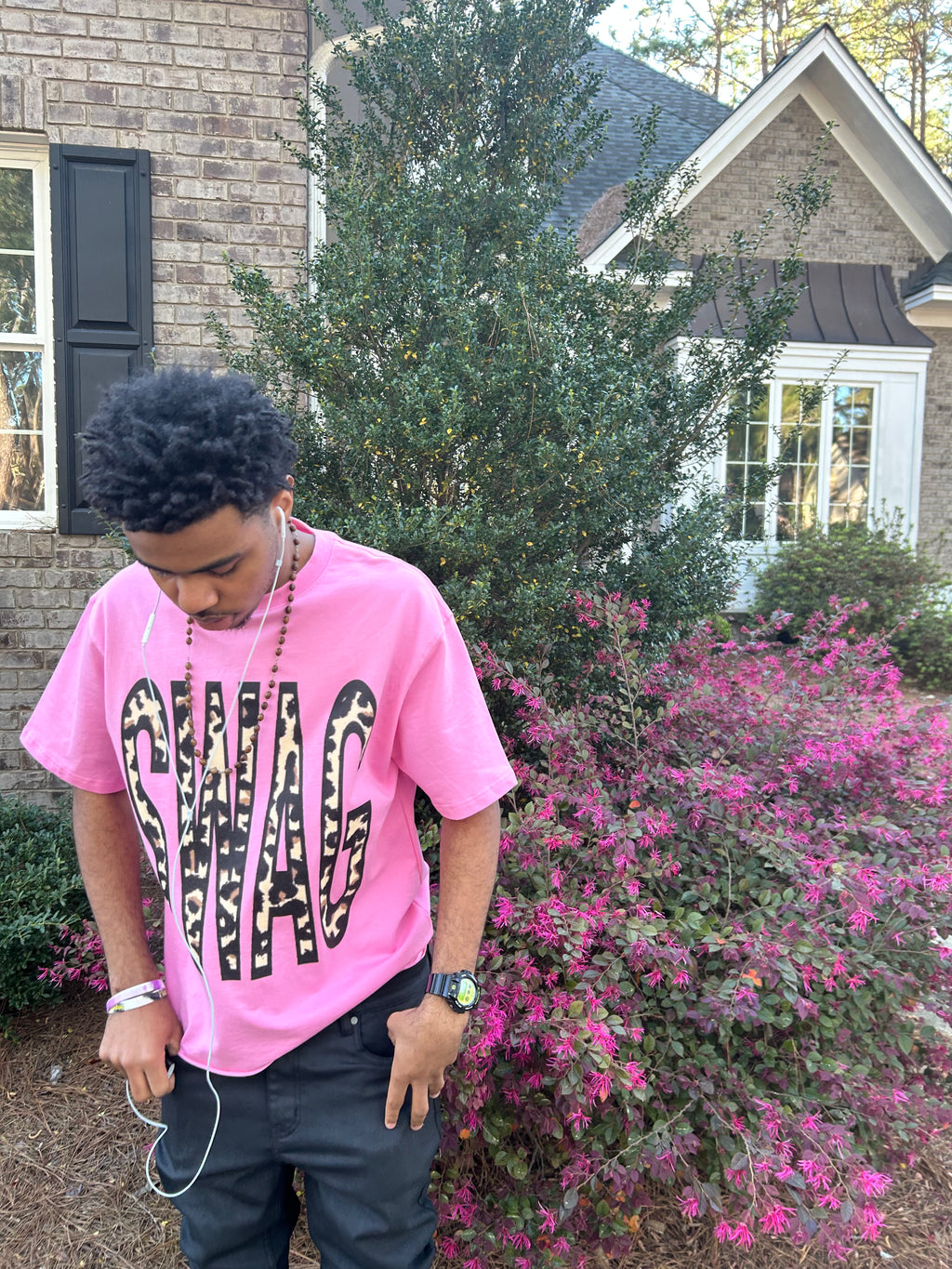 Zeek Archivez “Swag” Tee